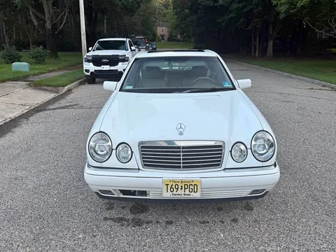 1998 Mercedes-Benz E-Class E 320 Sedan 4D