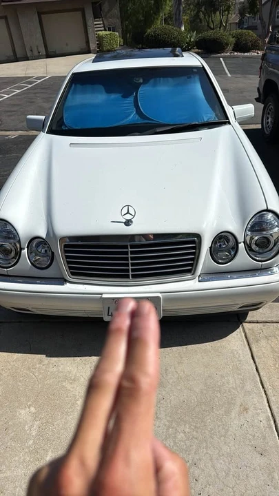 1998 Mercedes-Benz W210 E-Class - Image 2 of 5