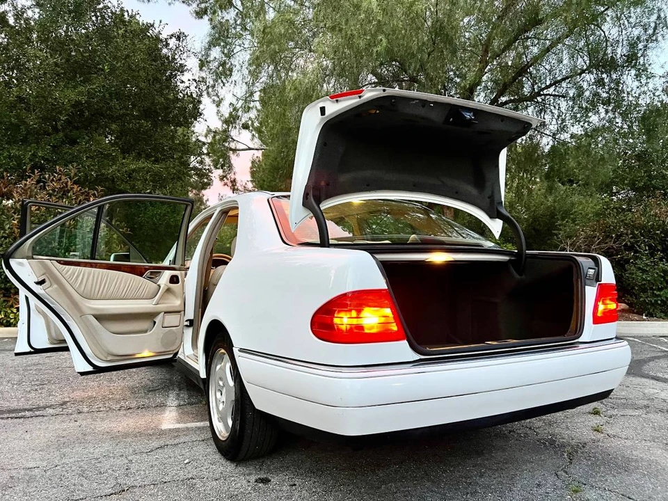 1998 Mercedes-Benz W210 E-Class - Image 15 of 24