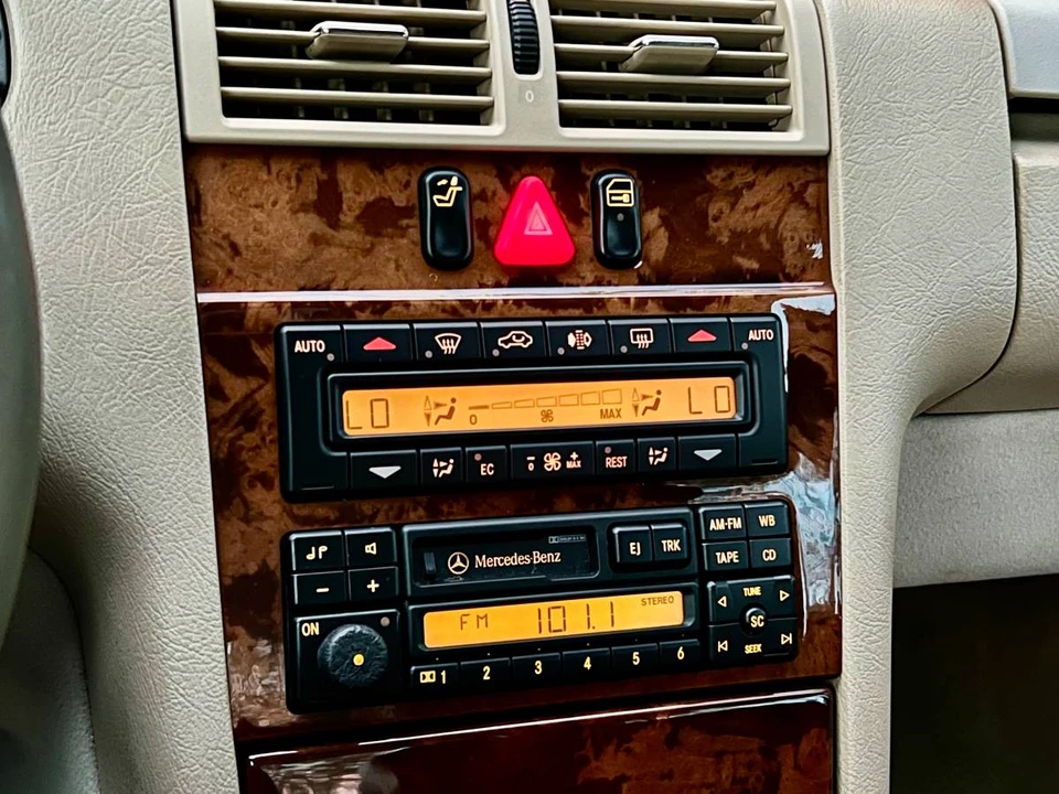 1998 Mercedes-Benz W210 E-Class - Image 12 of 24