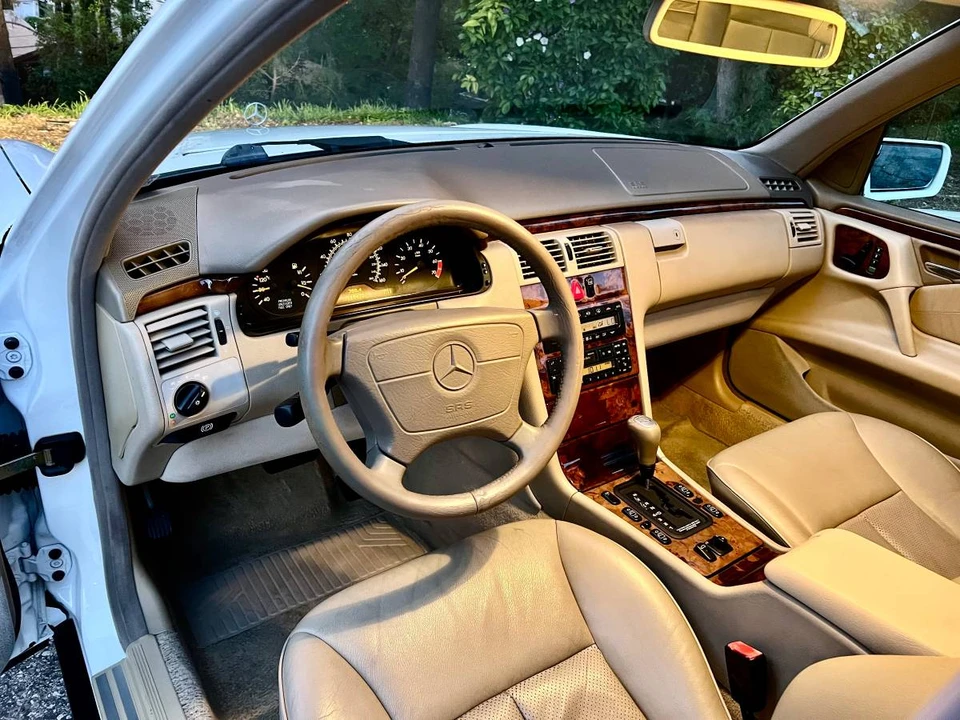 1998 Mercedes-Benz W210 E-Class - Image 2 of 24