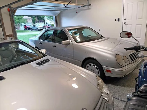 1998 Mercedes-Benz E-Class