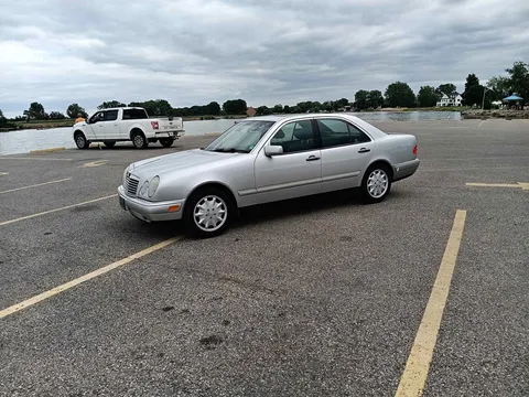 1998 Mercedes-Benz E-Class