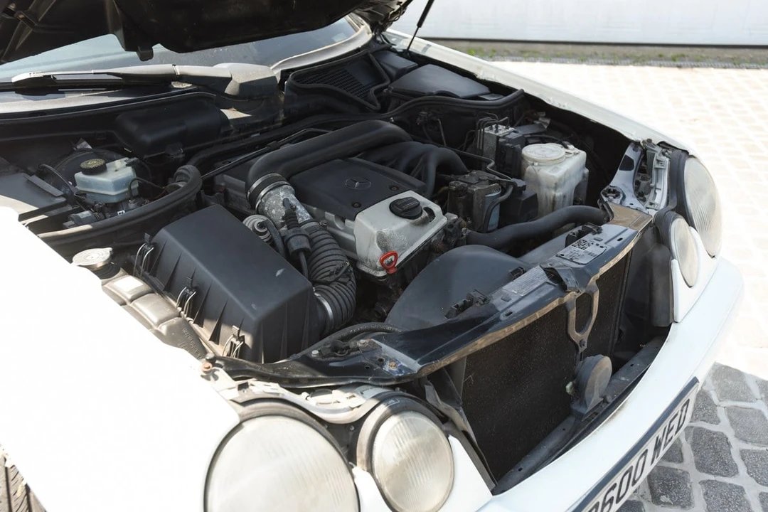 1998 Mercedes-Benz W210 E-Class - Image 9 of 30