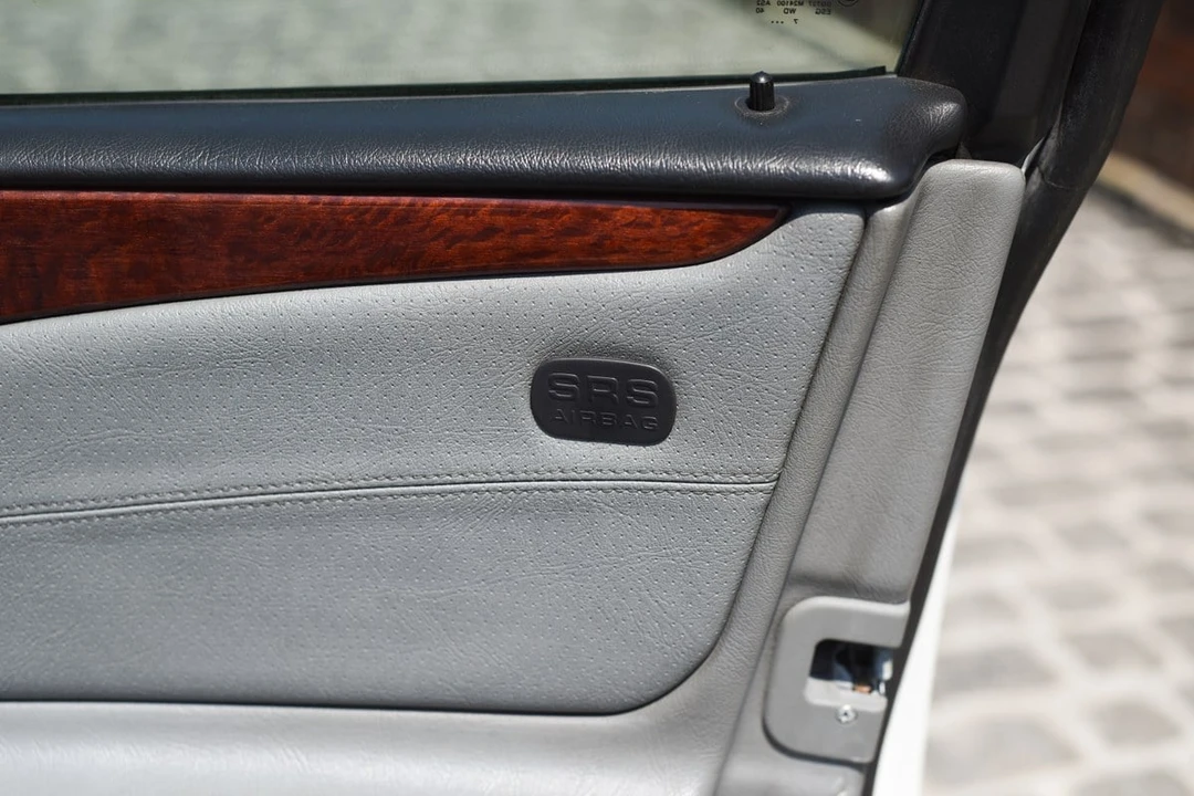 1998 Mercedes-Benz W210 E-Class - Image 28 of 30