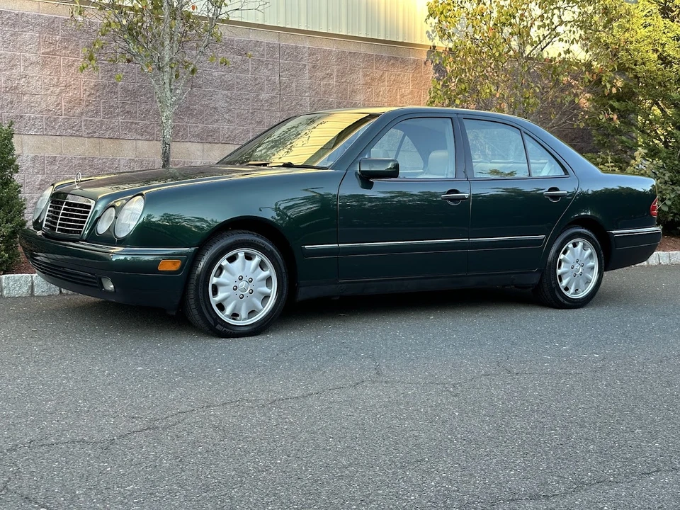1998 Mercedes-Benz W210 E-Class - Image 2 of 31