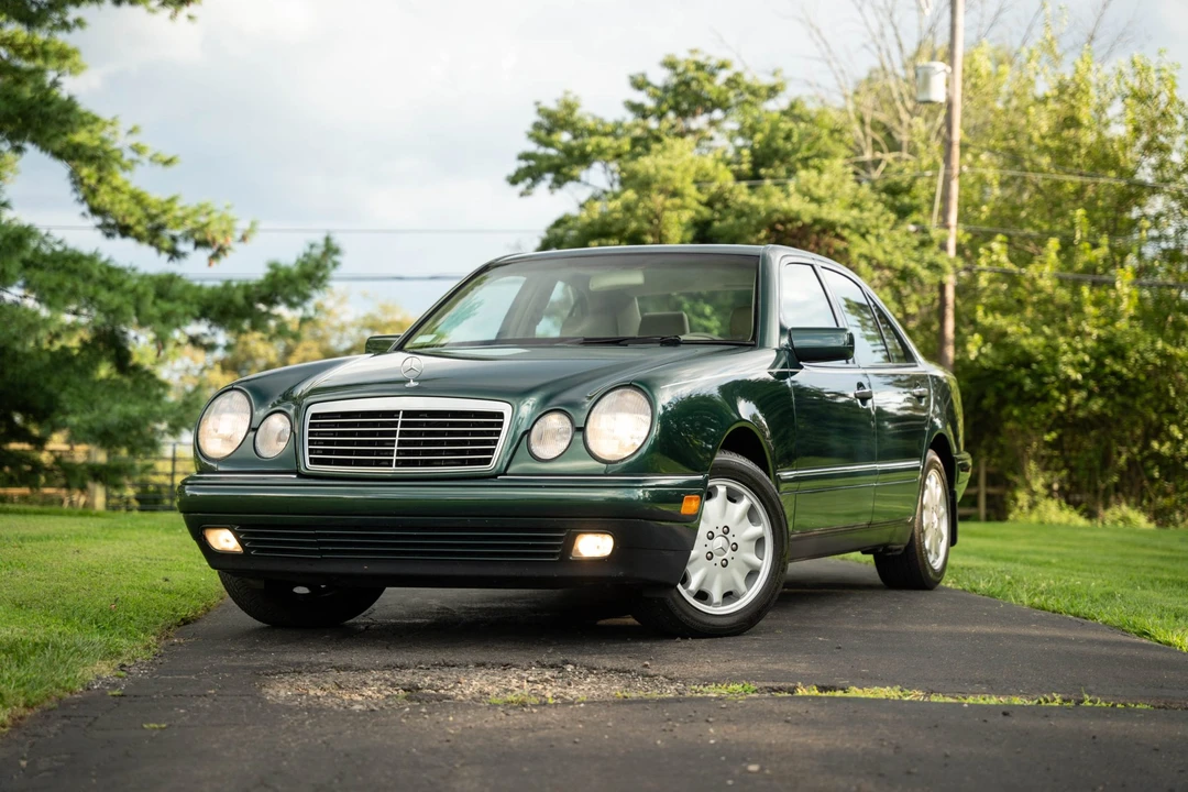 1998 Mercedes-Benz W210 E-Class - Image 2 of 31