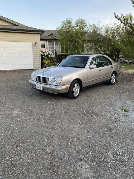 1998 Mercedes-Benz W210 E-Class - Image 2 of 31