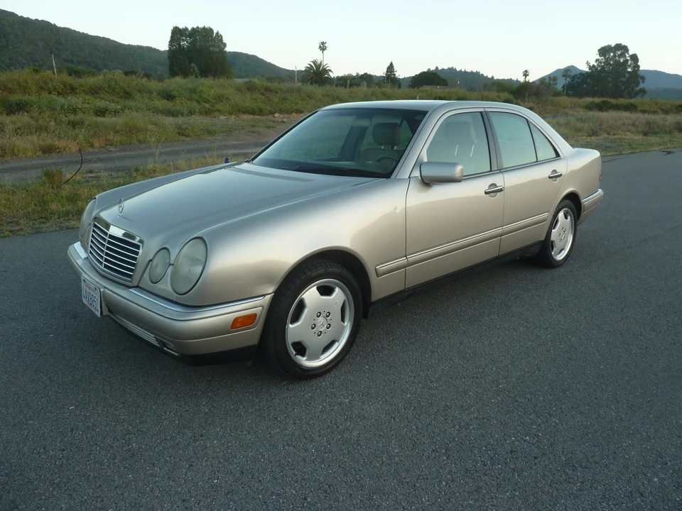 1998 Mercedes-Benz W210 E-Class - Image 6 of 31