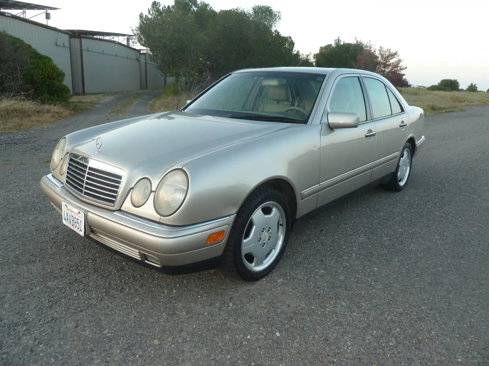 1998 Mercedes-Benz W210 E-Class - Image 8 of 31