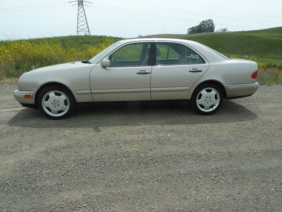 1998 Mercedes-Benz W210 E-Class - Image 12 of 31