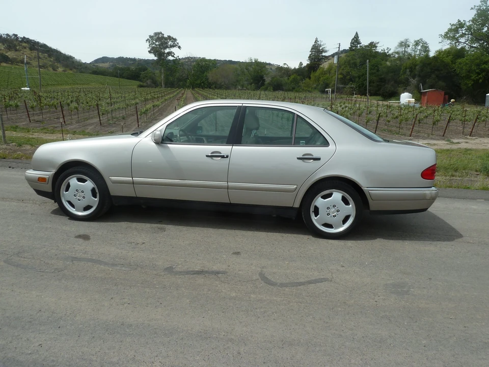 1998 Mercedes-Benz W210 E-Class - Image 17 of 31