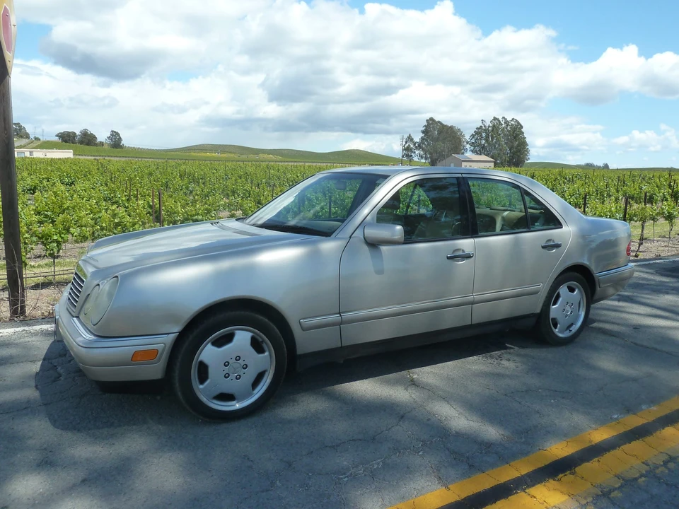 1998 Mercedes-Benz W210 E-Class - Image 9 of 31