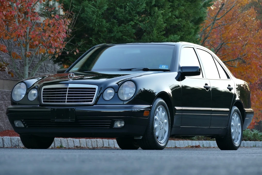 1998 Mercedes-Benz W210 E-Class - Image 2 of 31