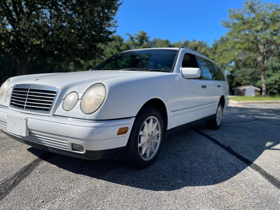 1998 Mercedes-Benz W210 E-Class - Image 9 of 31