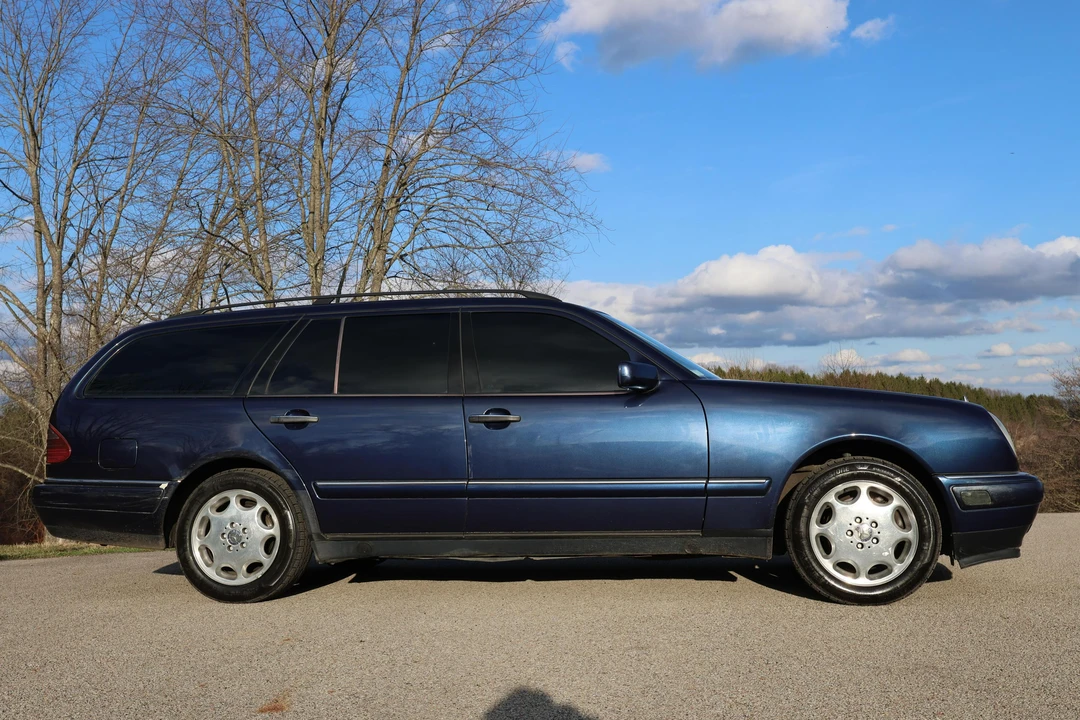 1998 Mercedes-Benz W210 E-Class - Image 3 of 31