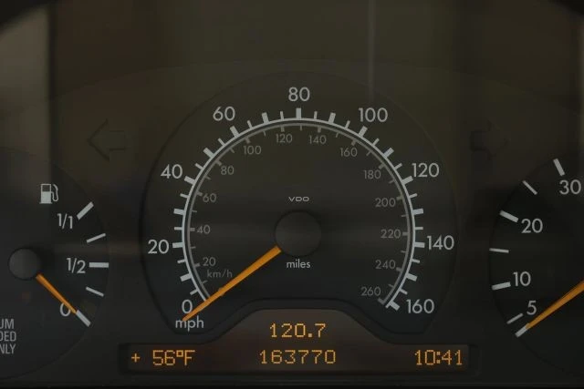 1998 Mercedes-Benz W210 E-Class - Image 15 of 21