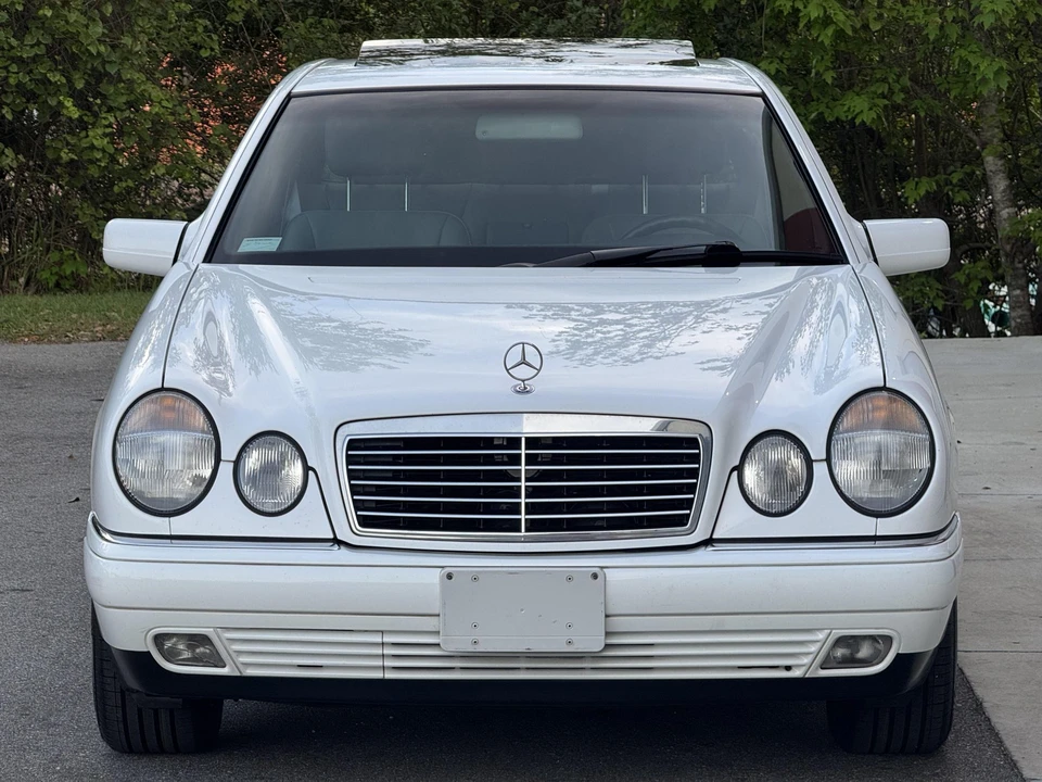 1998 Mercedes-Benz W210 E-Class - Image 2 of 31