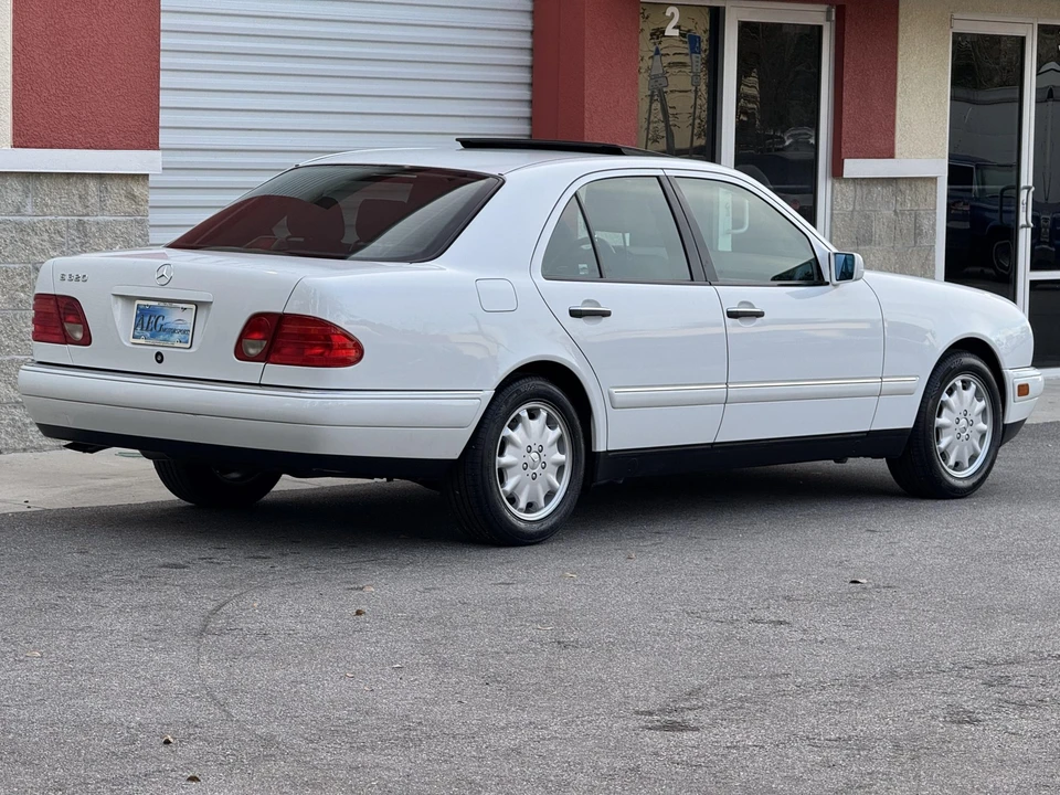 1998 Mercedes-Benz W210 E-Class - Image 8 of 31