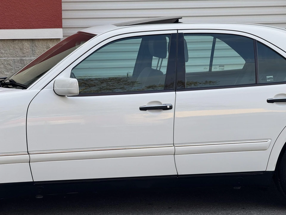 1998 Mercedes-Benz W210 E-Class - Image 28 of 31