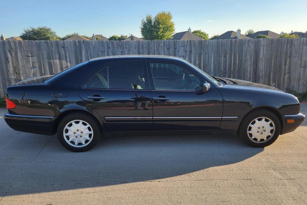1998 Mercedes-Benz W210 E-Class - Image 3 of 31