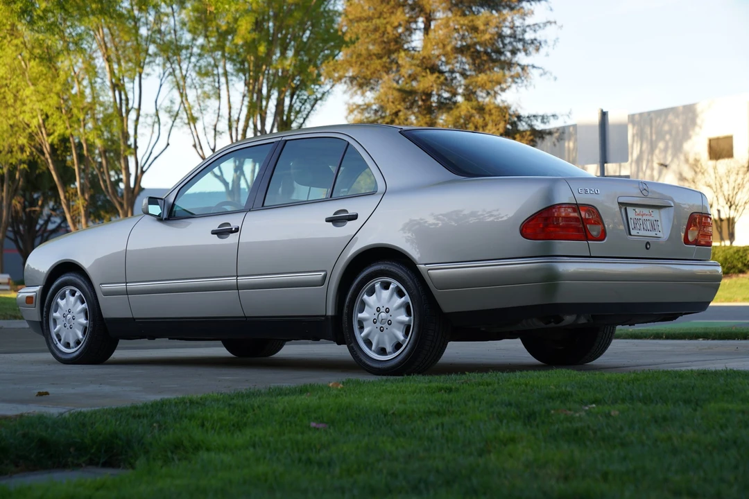 1998 Mercedes-Benz W210 E-Class - Image 4 of 31