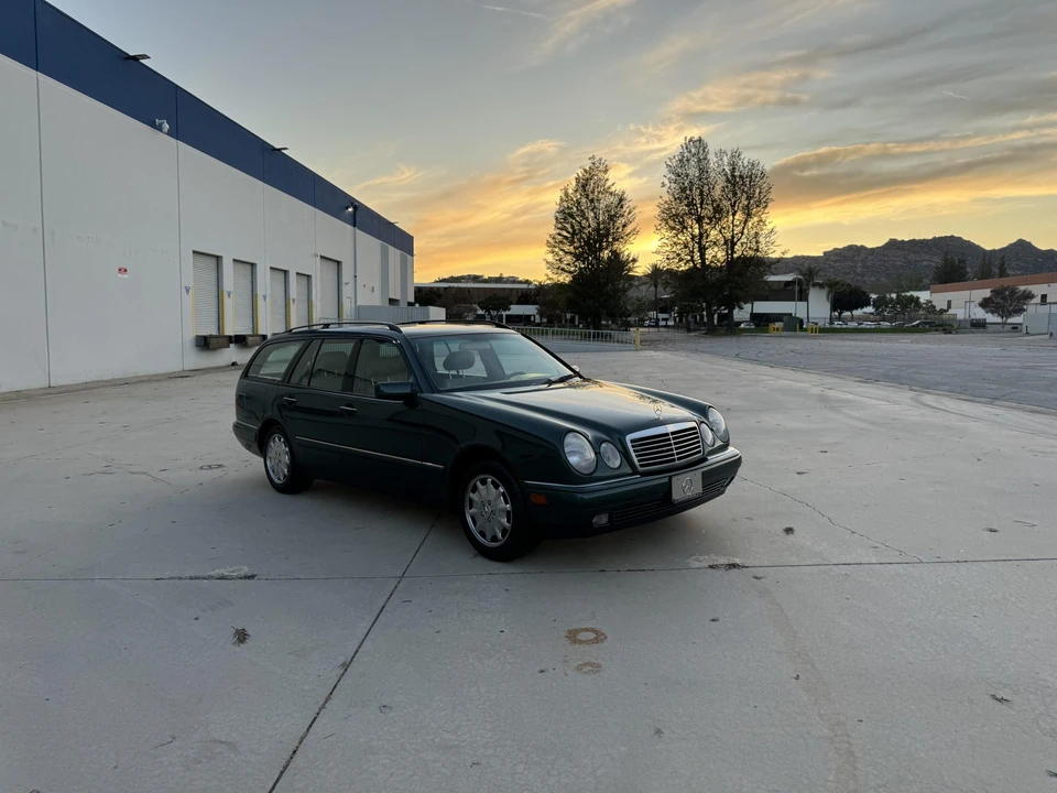 1998 Mercedes-Benz W210 E-Class - Image 2 of 31