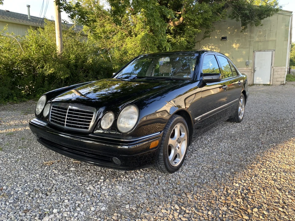 1998 Mercedes-Benz W210 E-Class - Image 2 of 31
