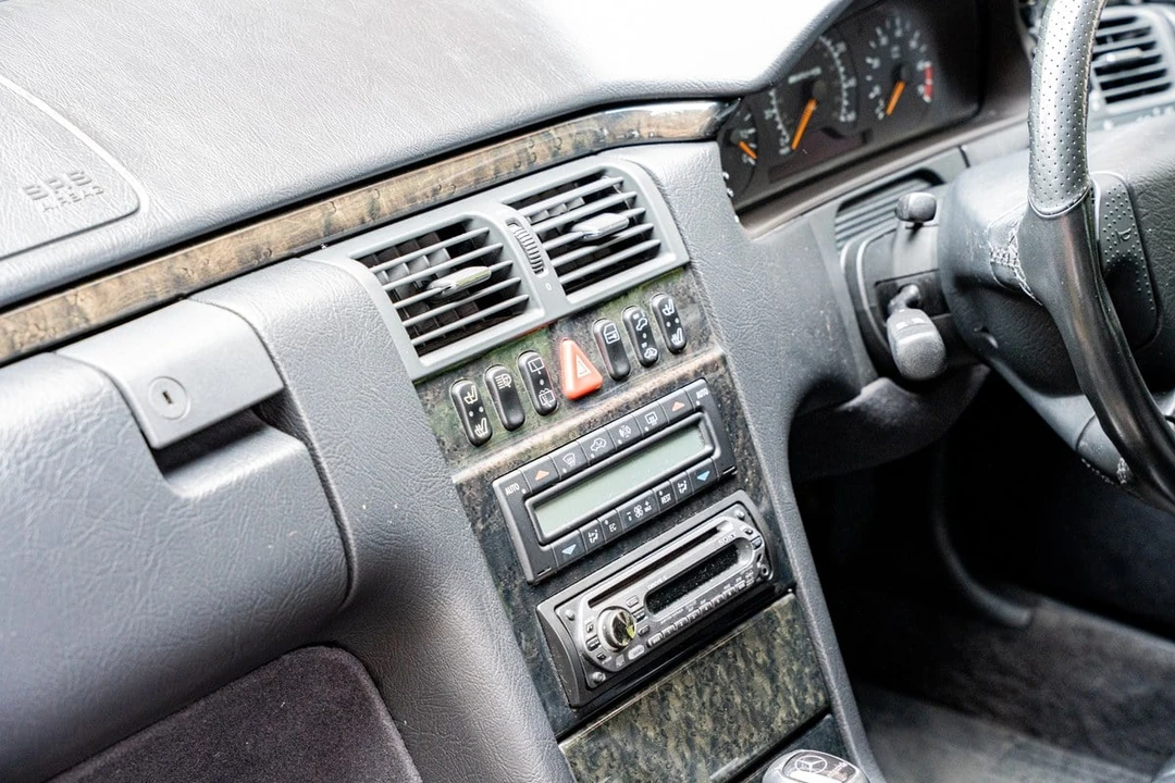 1998 Mercedes-Benz W210 E 36 & E 50 & E 55 & E 60 AMG - Image 18 of 30