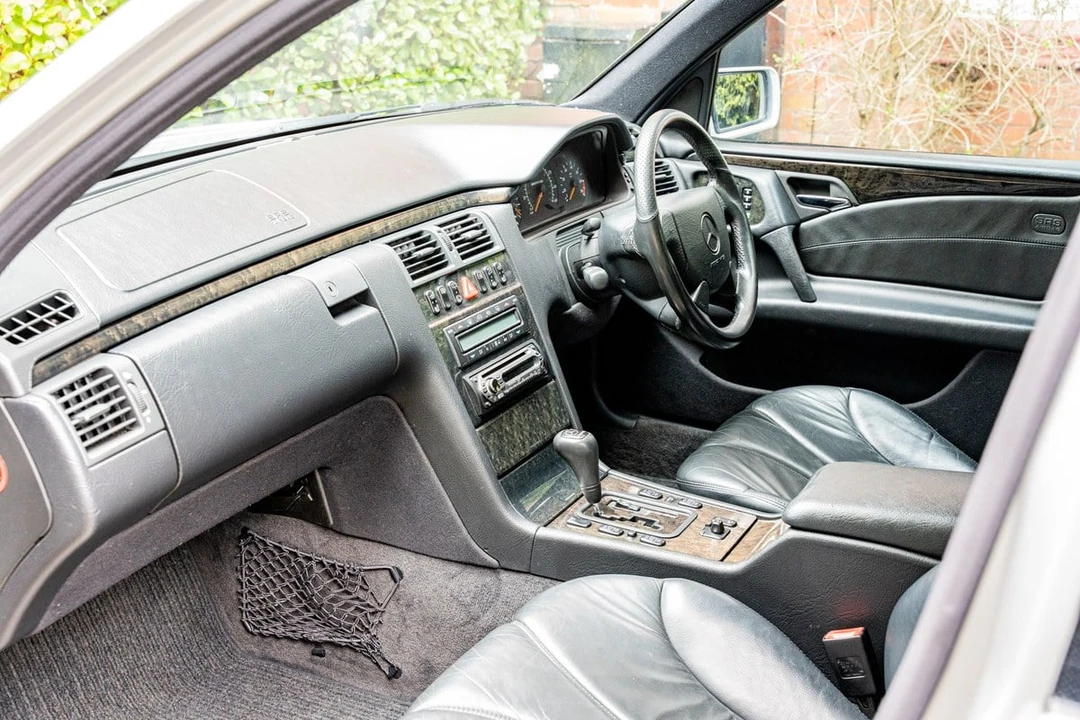 1998 Mercedes-Benz W210 E 36 & E 50 & E 55 & E 60 AMG - Image 14 of 30