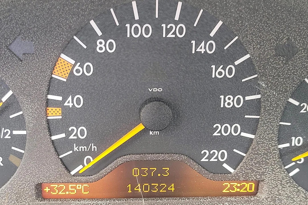 1998 Mercedes-Benz W463 G-Class - Image 23 of 31