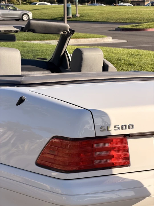 1998 Mercedes-Benz R129 SL-Class - Image 4 of 31