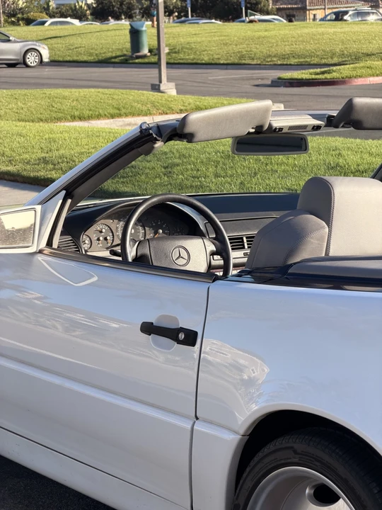 1998 Mercedes-Benz R129 SL-Class - Image 3 of 31