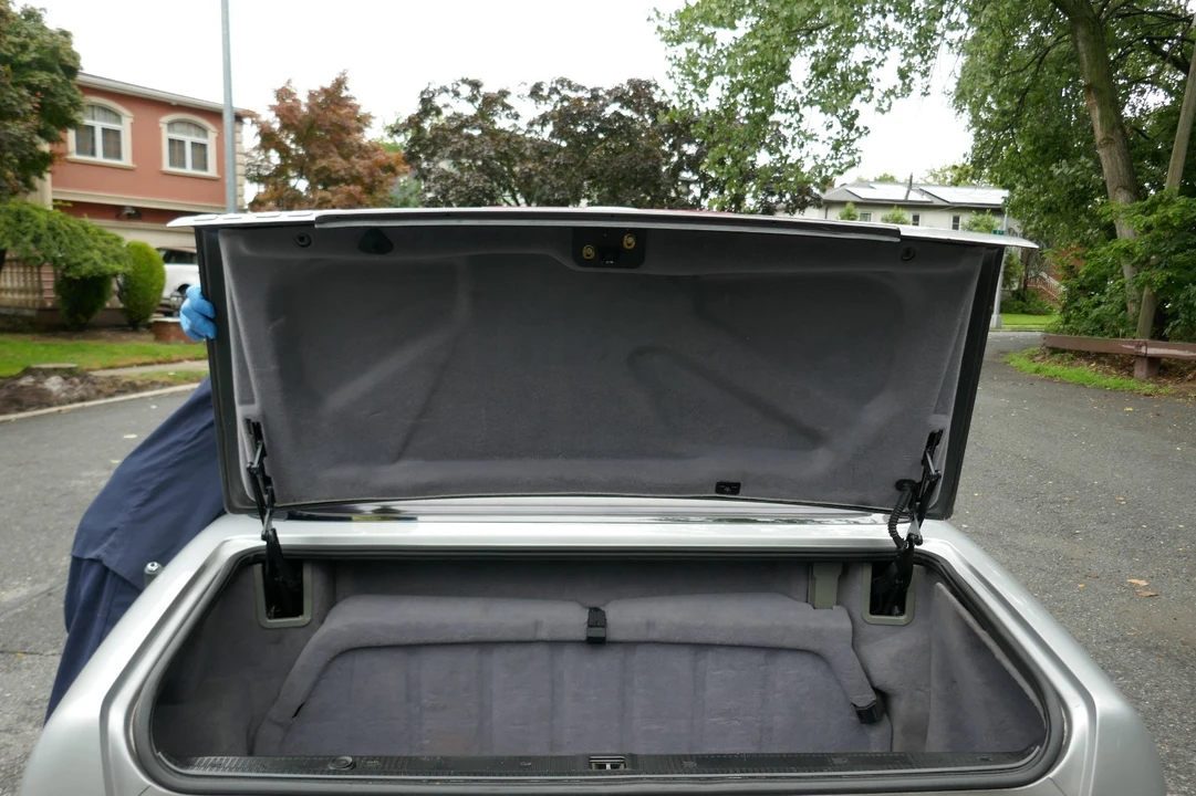 1998 Mercedes-Benz R129 SL-Class - Image 18 of 31