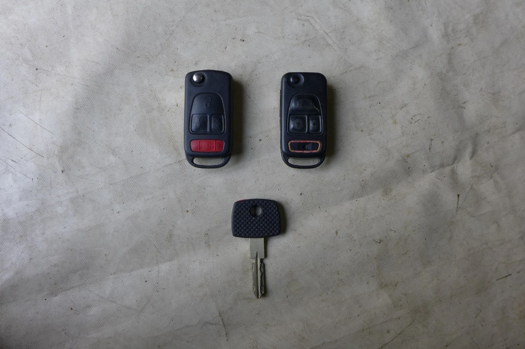 1998 Mercedes-Benz R129 SL-Class - Image 26 of 31