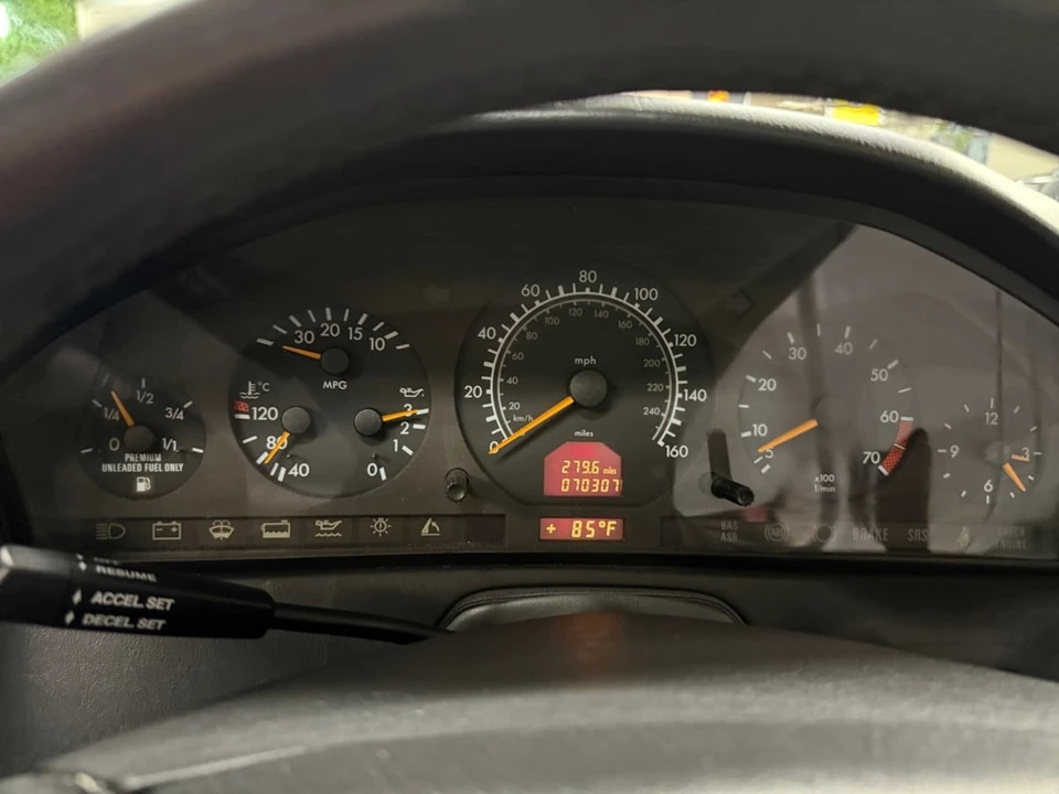 1998 Mercedes-Benz R129 SL-Class - Image 14 of 25