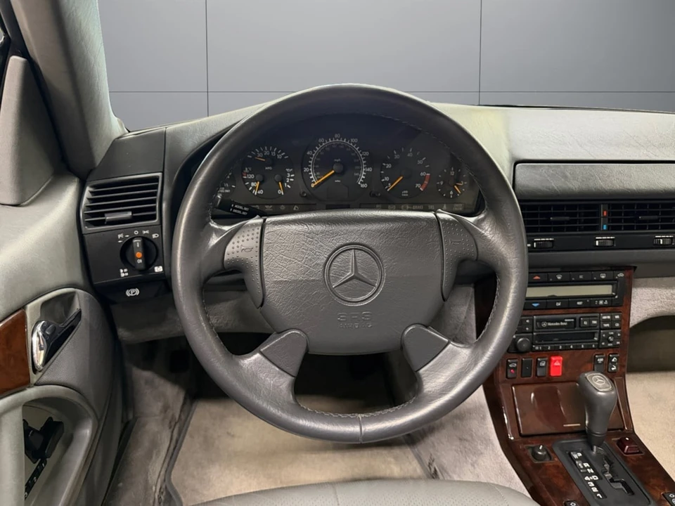 1998 Mercedes-Benz R129 SL-Class - Image 13 of 25