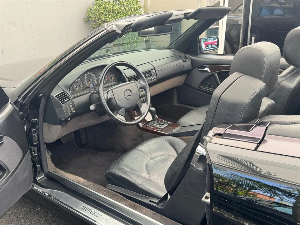 1998 Mercedes-Benz R129 SL-Class - Image 16 of 31