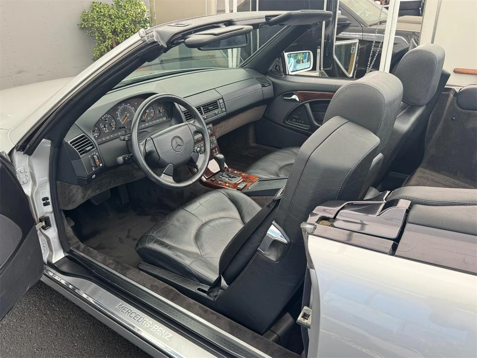 1998 Mercedes-Benz R129 SL-Class - Image 24 of 31
