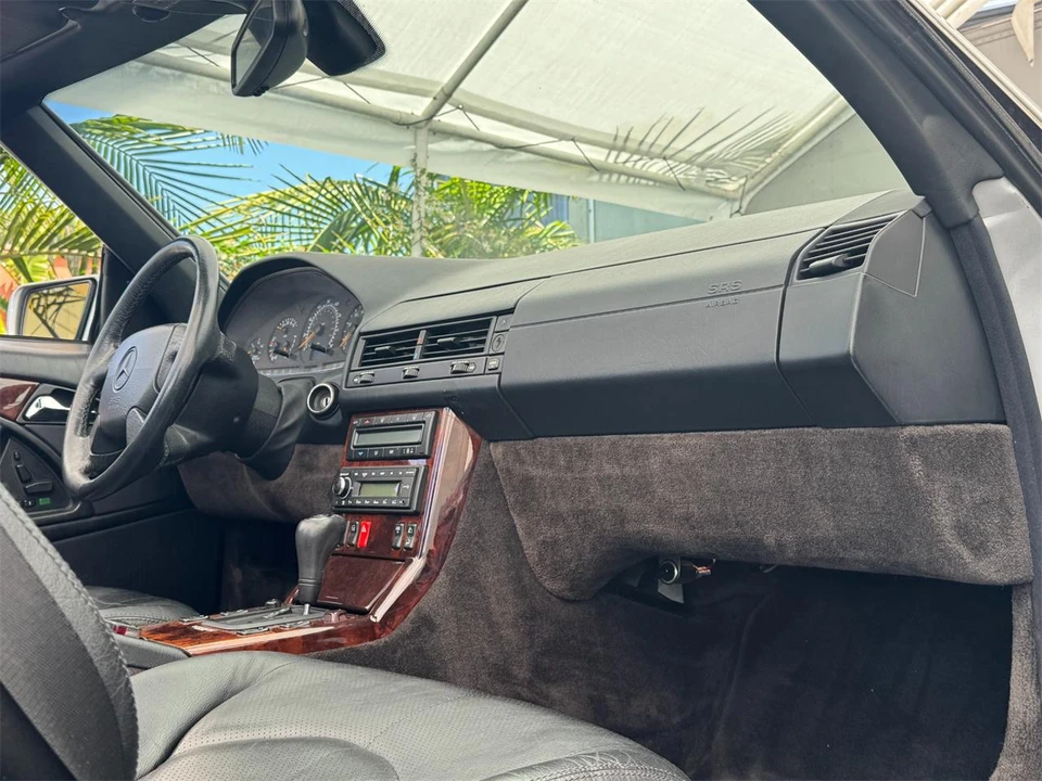 1998 Mercedes-Benz R129 SL-Class - Image 25 of 31