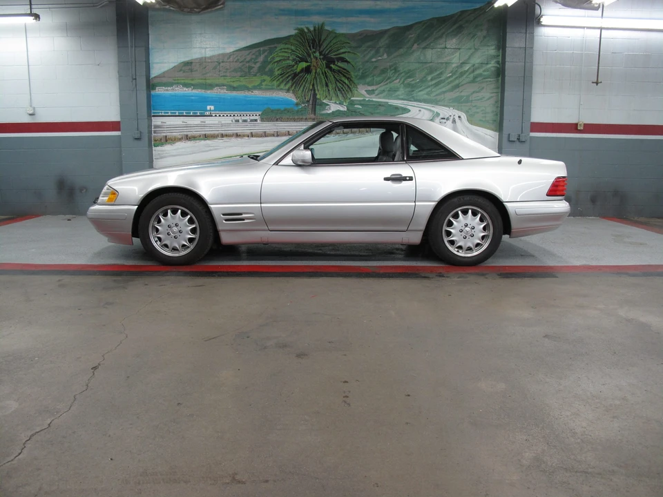 1998 Mercedes-Benz R129 SL-Class - Image 12 of 31
