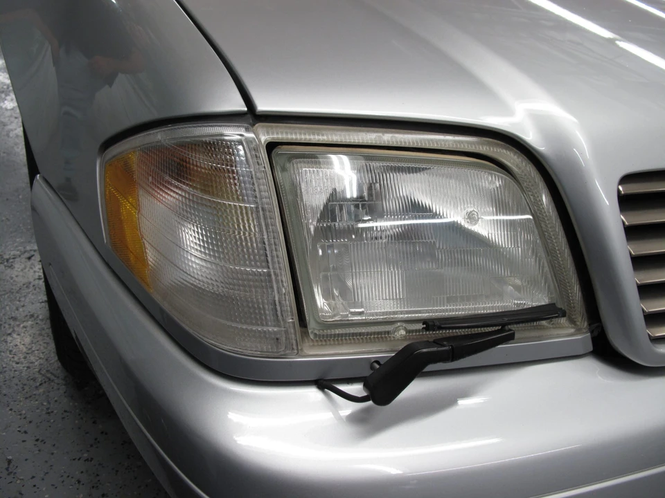 1998 Mercedes-Benz R129 SL-Class - Image 18 of 31