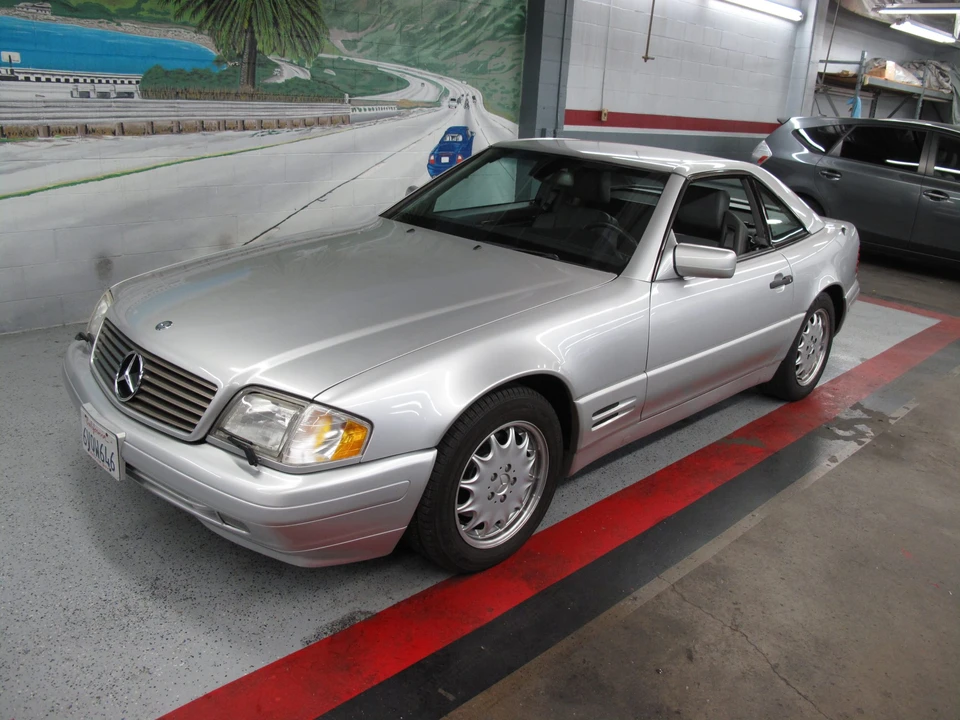 1998 Mercedes-Benz R129 SL-Class - Image 13 of 31