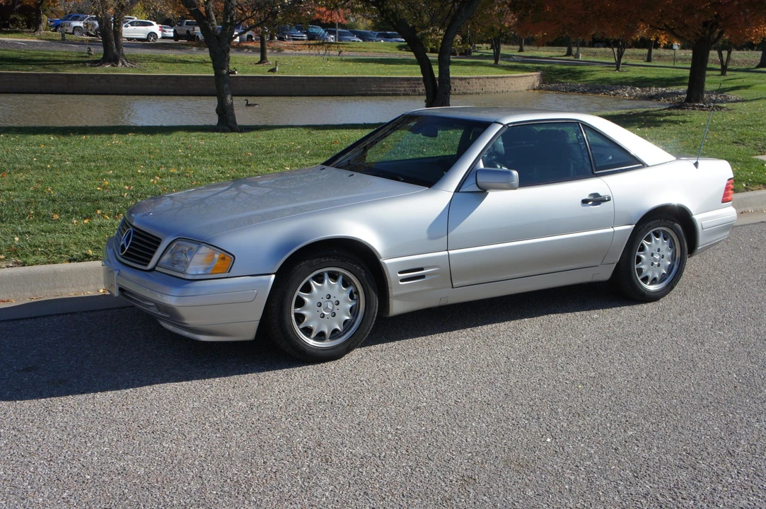 1998 Mercedes-Benz R129 SL-Class - Image 6 of 31