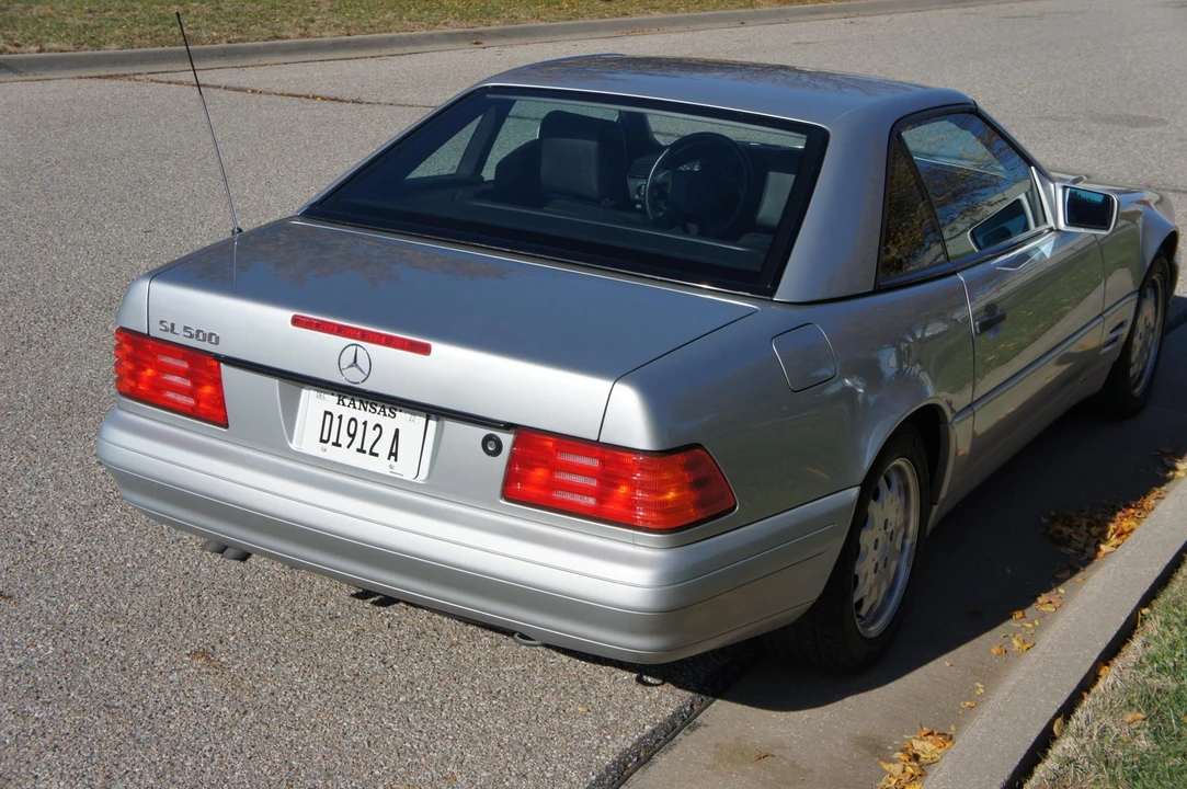 1998 Mercedes-Benz R129 SL-Class - Image 12 of 31