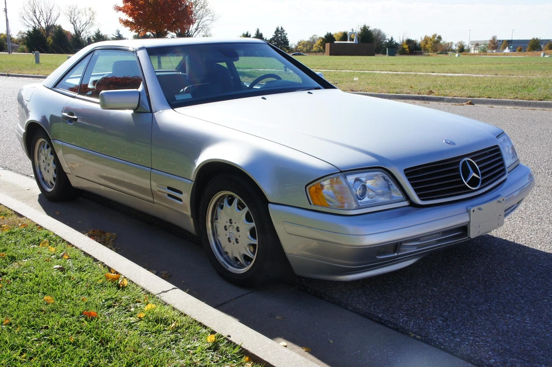 1998 Mercedes-Benz R129 SL-Class - Image 16 of 31