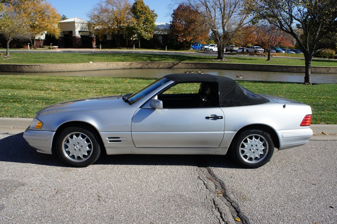1998 Mercedes-Benz R129 SL-Class - Image 30 of 31