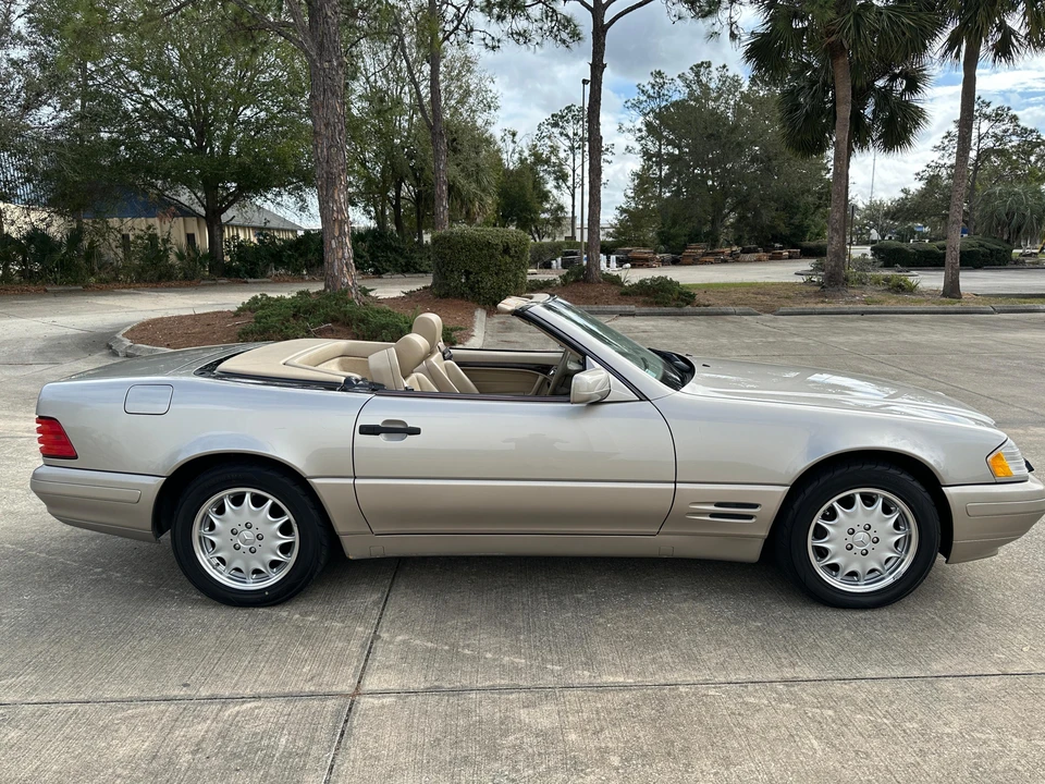 1998 Mercedes-Benz R129 SL-Class - Image 17 of 31