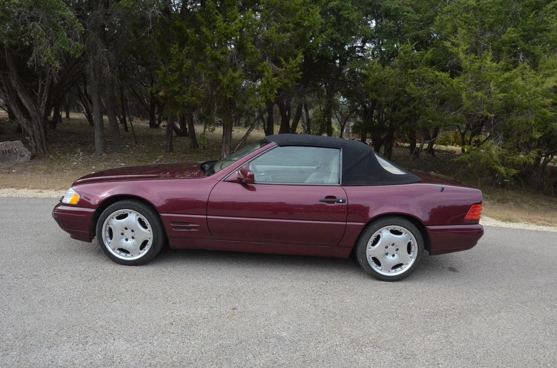 1998 Mercedes-Benz R129 SL-Class - Image 11 of 31