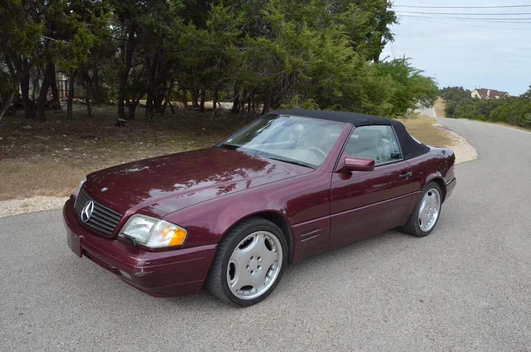 1998 Mercedes-Benz R129 SL-Class - Image 2 of 31